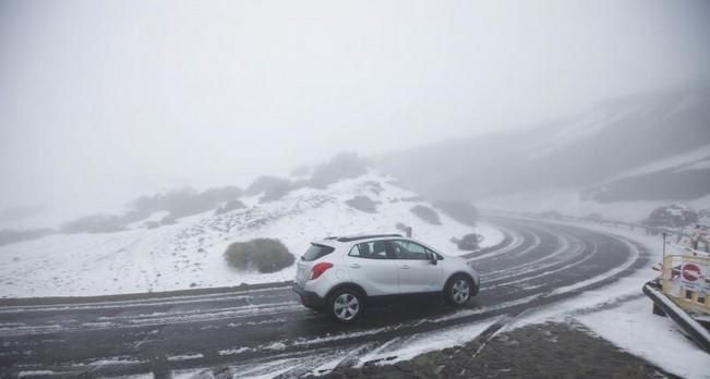 Nieve en el Teide, marzo 2016