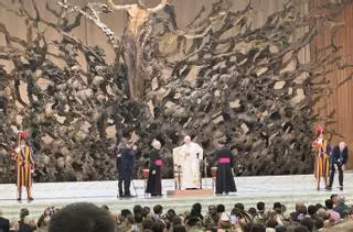 El Papa recibe en audiencia general a los Festers del Carrer Sant Vicent de Oliva