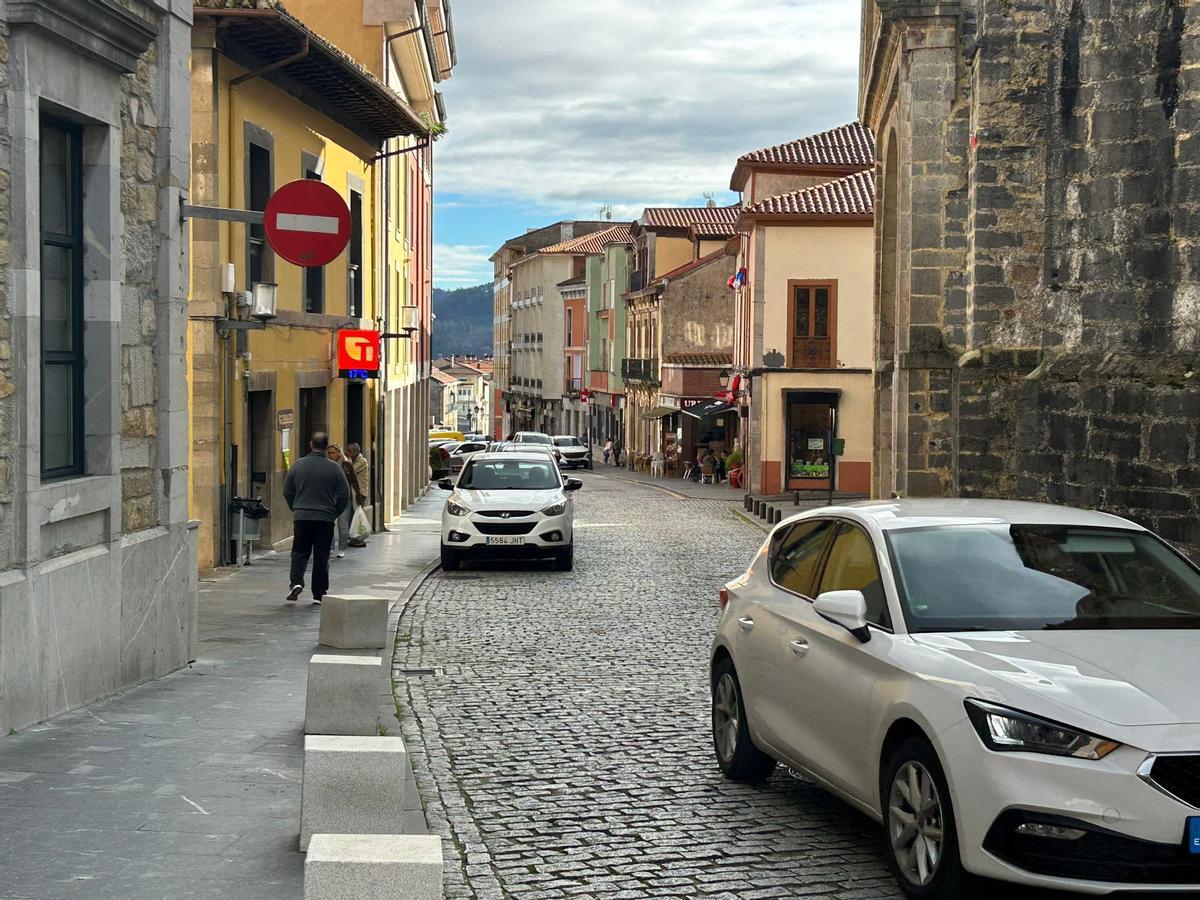 Vista actual de la avenida Galicia de Salas.