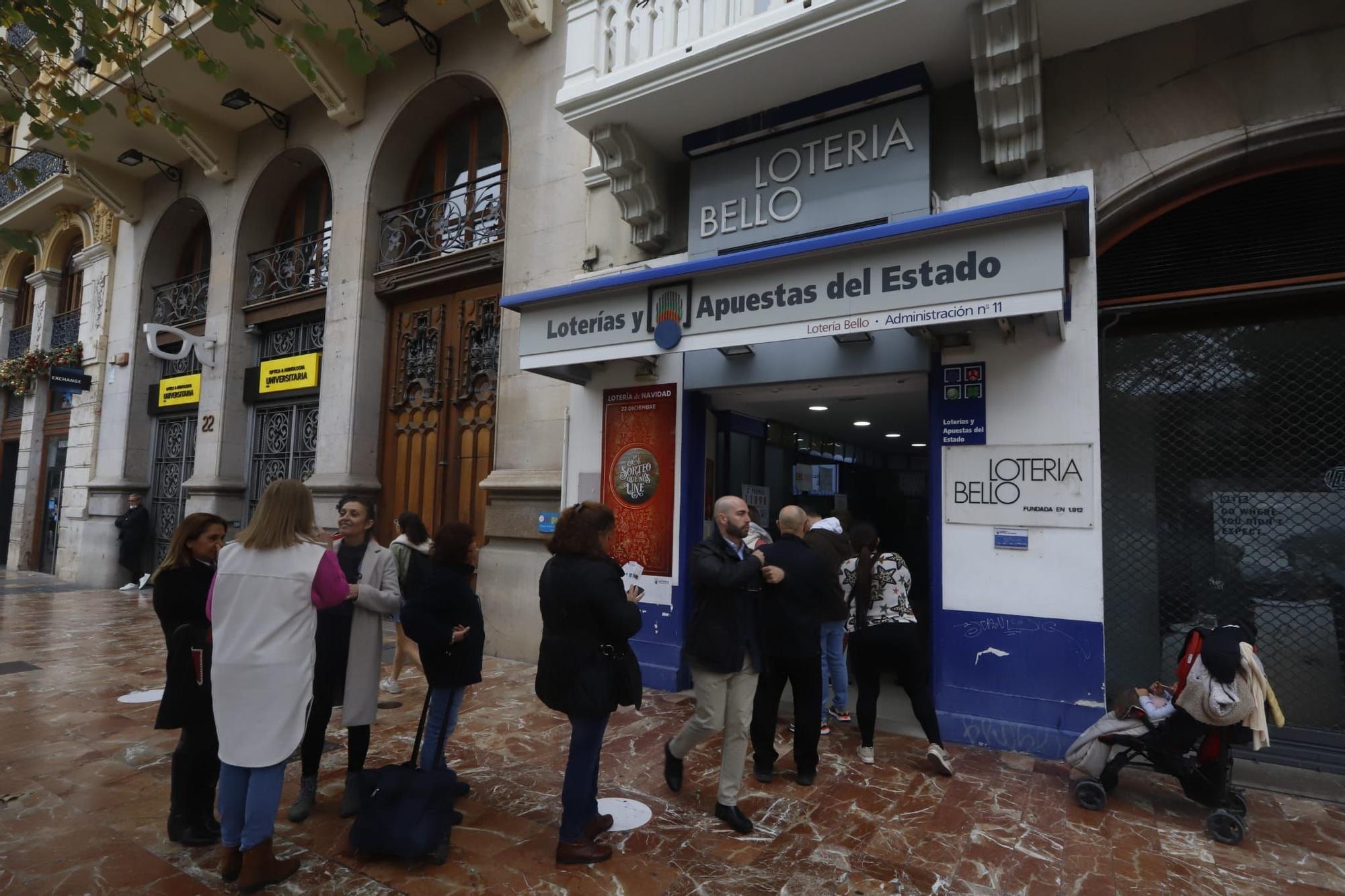 El centro lleno por las compras prenavideñas y el puente de diciembre