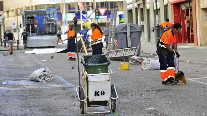 No habrá huelga de Limpieza tras la Cremà: acuerdo entre la plantilla y la empresa en Alicante