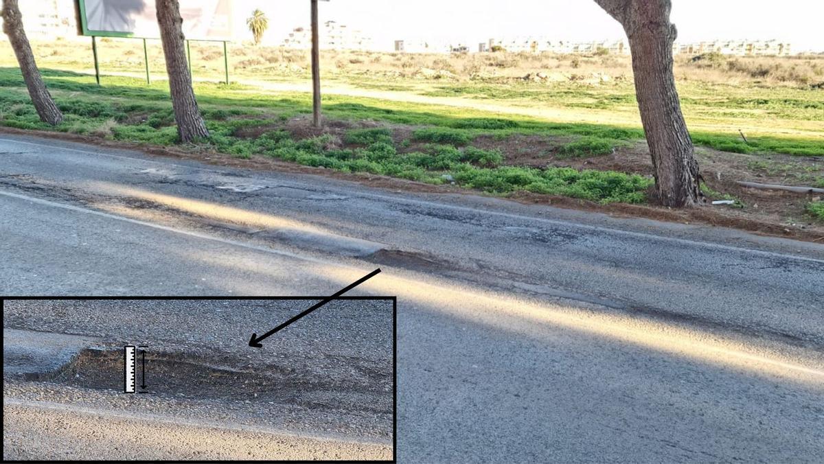 Socavón en la carretera de Villamartín