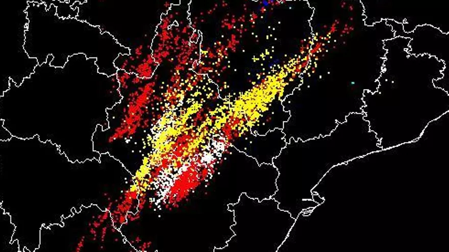 Un fenómeno impredecible y muy destructivo: la Aemet estima que las tormentas pudieron rozar los 180 litros por metro cuadrado
