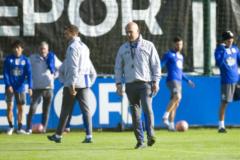 Luis César programó una sesión a puerta cerrada en las instalaciones de Abegondo.