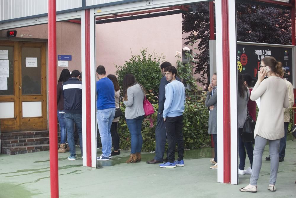 Colas en el IES Cerdeño