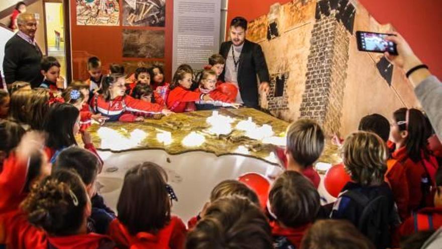 Una de las exposiciones ubicadas dentro del Palau.