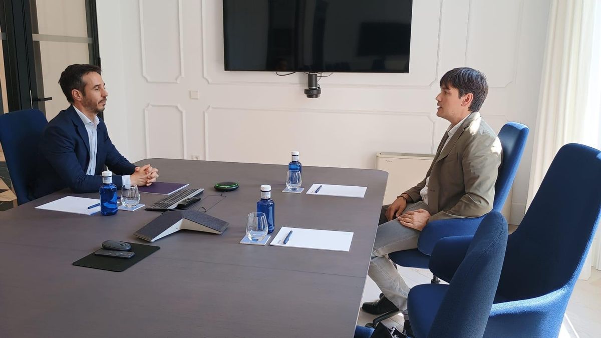 Borja Sánchez, a la derecha, con José Francisco Fernández, director general de Pymar