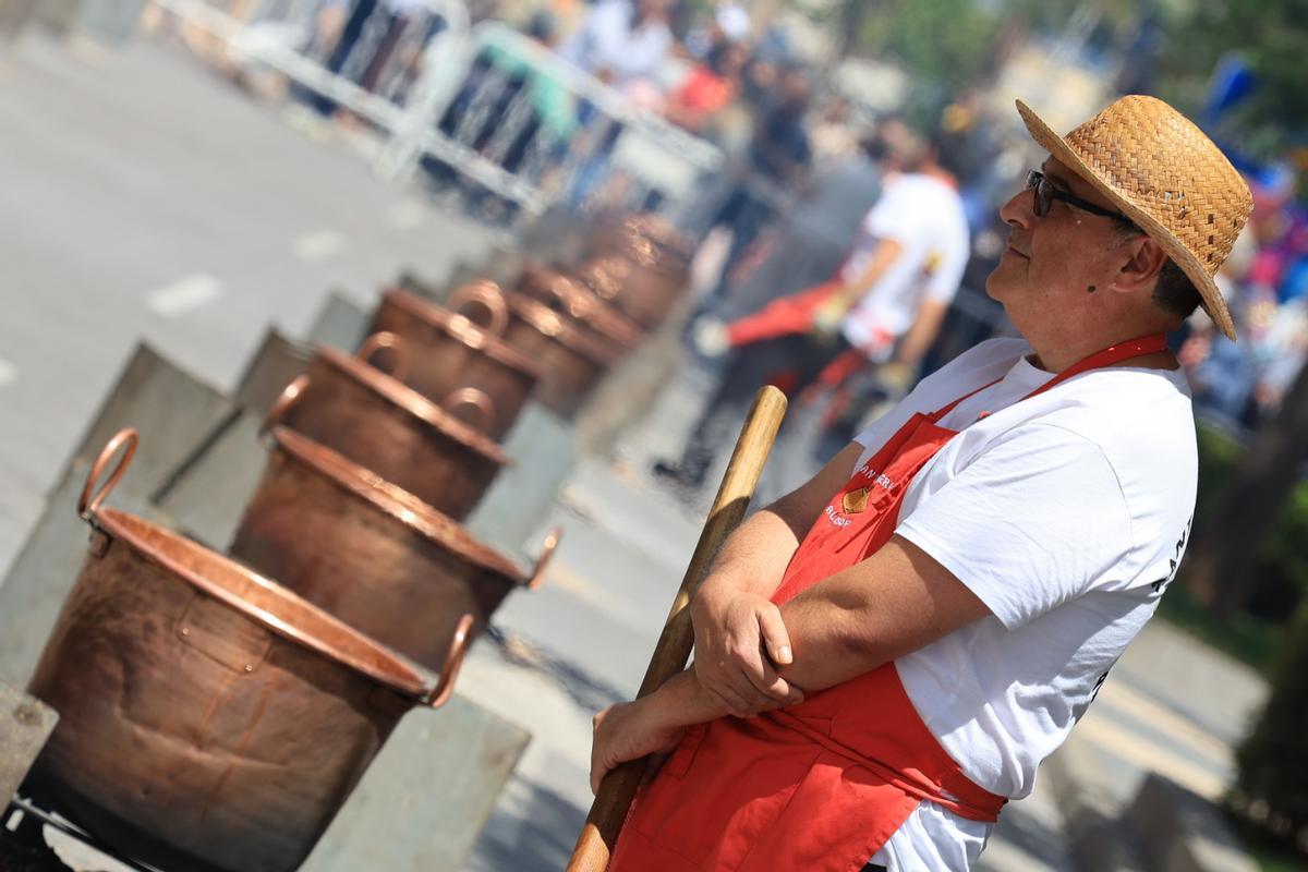 Las mejores imágenes de Les Calderes de Almassora, el día grande de las fiestas de Santa Quitèria