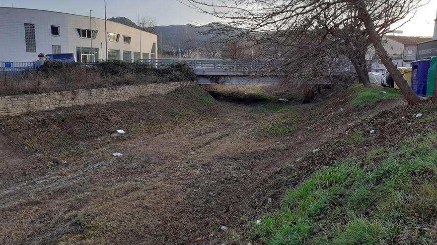 Sant Vicenç de Castellet finalitza les tasques de neteja i conservació de la riera de Castellet i del riu Llobregat