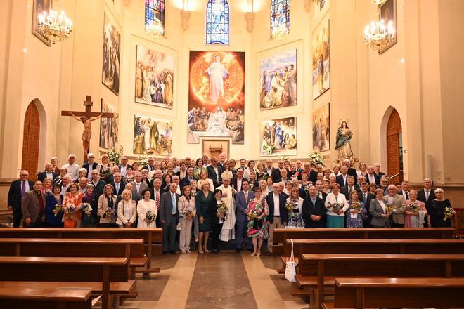Búscate en la fotogalería del acto de celebración de bodas de oro matrimoniales en Castelló