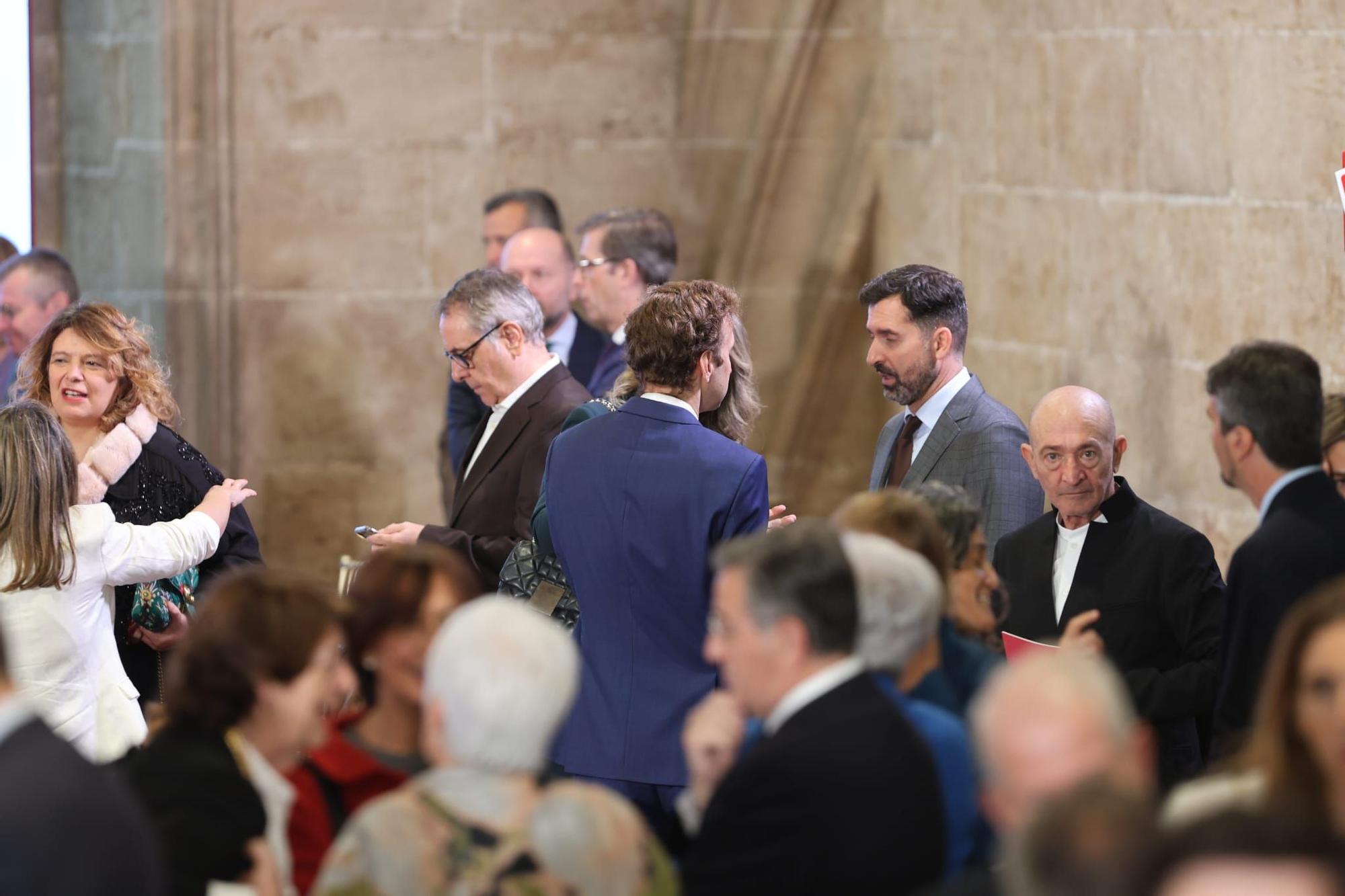 Comienzan a llegar las autoridades al acto de entrega de los Jaume I