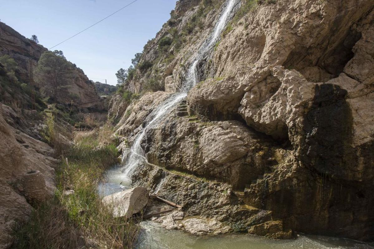 En busca del origen del agua en el el pantano de Tibi