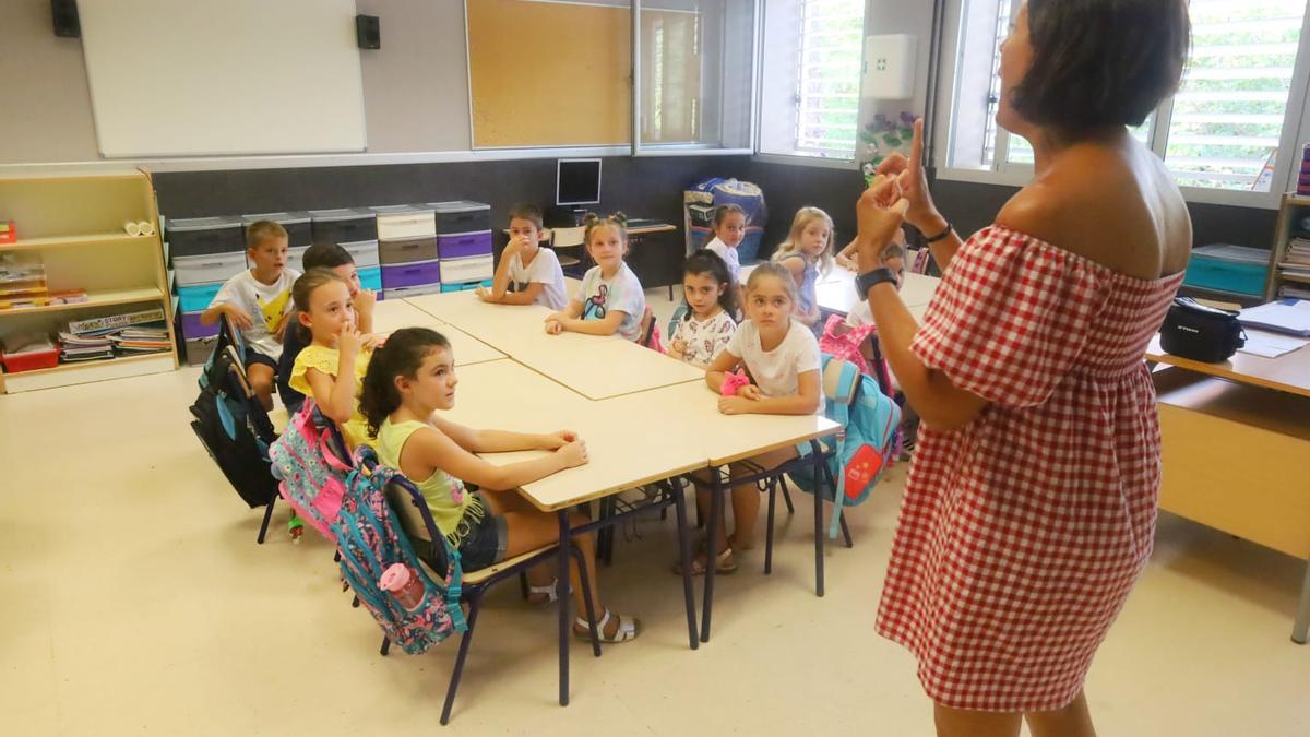 Vídeo: El primer día de clase en Castellón