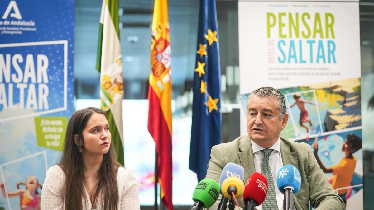 Vídeo | La Junta presenta una campaña para prevenir accidentes en piscinas