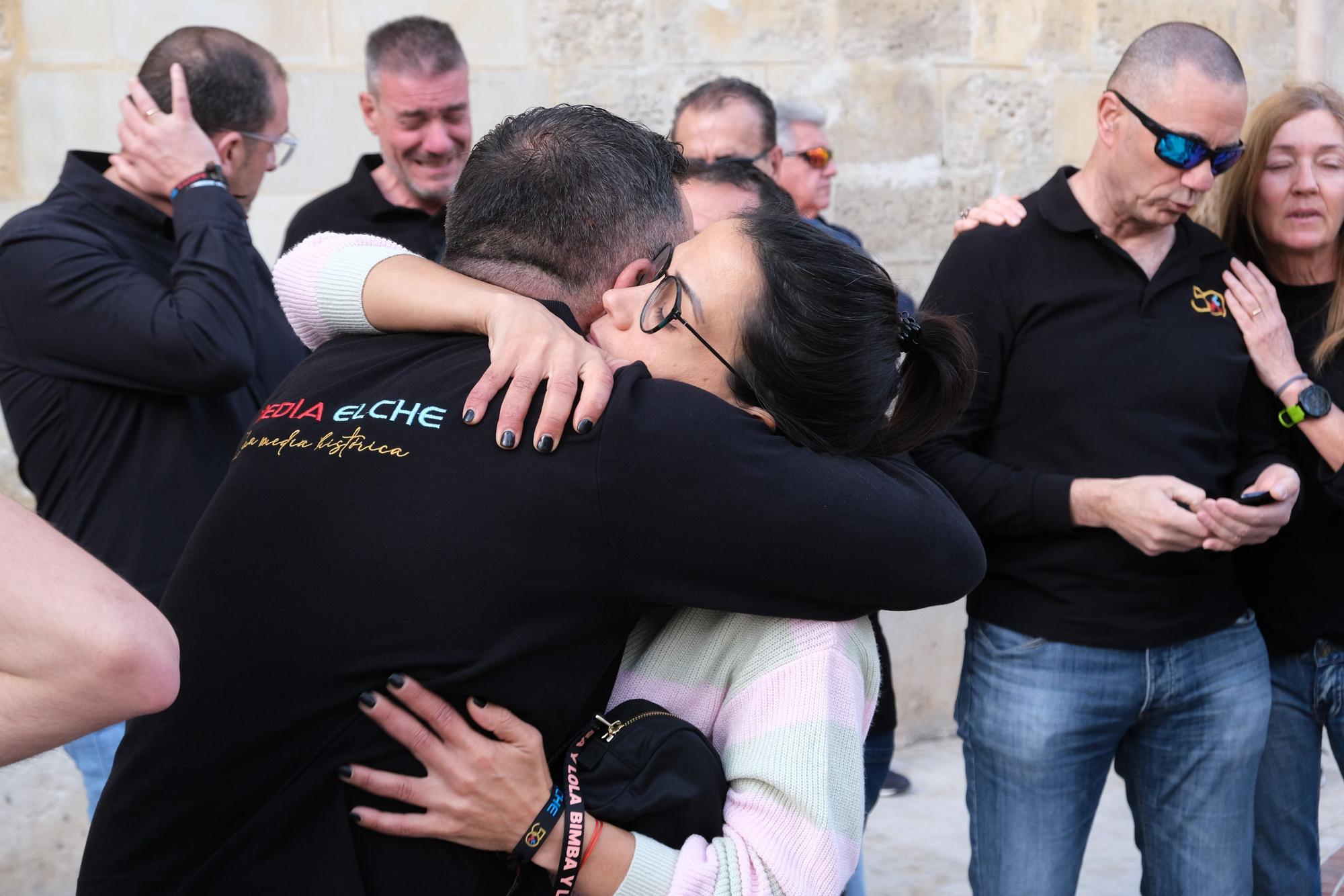 Elche rinde homenaje al joven fallecido en la Media Maratón