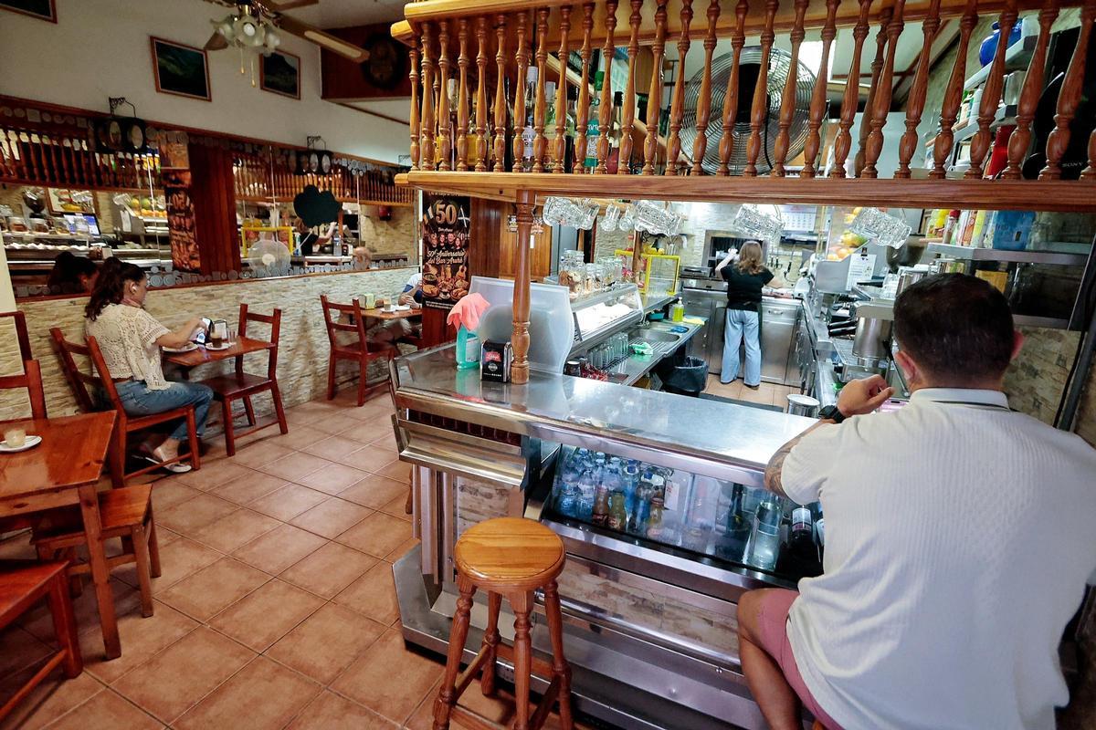 El interior del Bar Arure