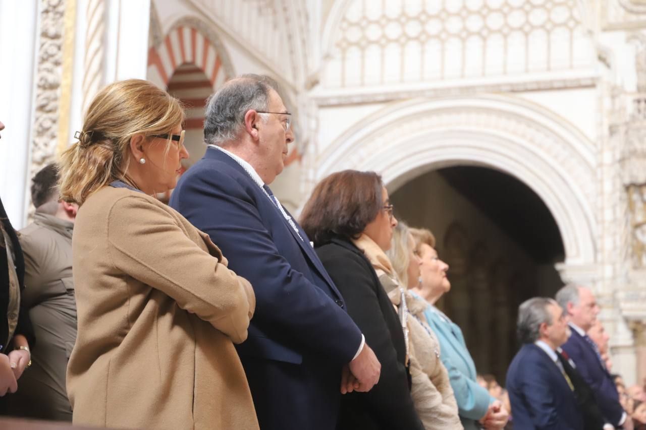 El obispo de Córdoba preside en la Catedral el Jubileo de las Cofradías