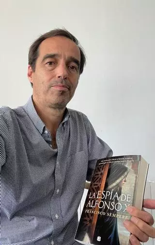 Francisco Sempere presenta 'La espía de Alfonso X', una novela sobre el siglo XIII y la Reconquista desde un personaje nunca antes visto