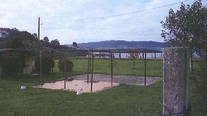 La pérgola y la terraza ya fueron derribados este año. // Aplu