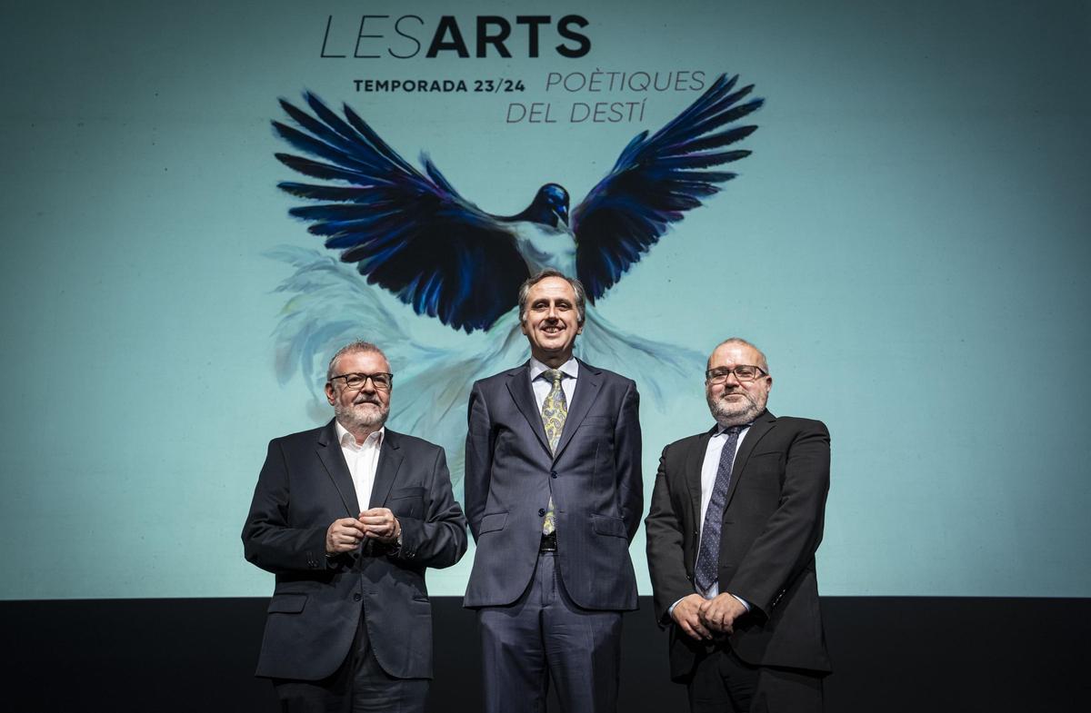 El director general de Les Arts, Jorge Culla; el presidente del Patronato, Pablo Font de Mora, y el director artístico, Jesús Iglesias.