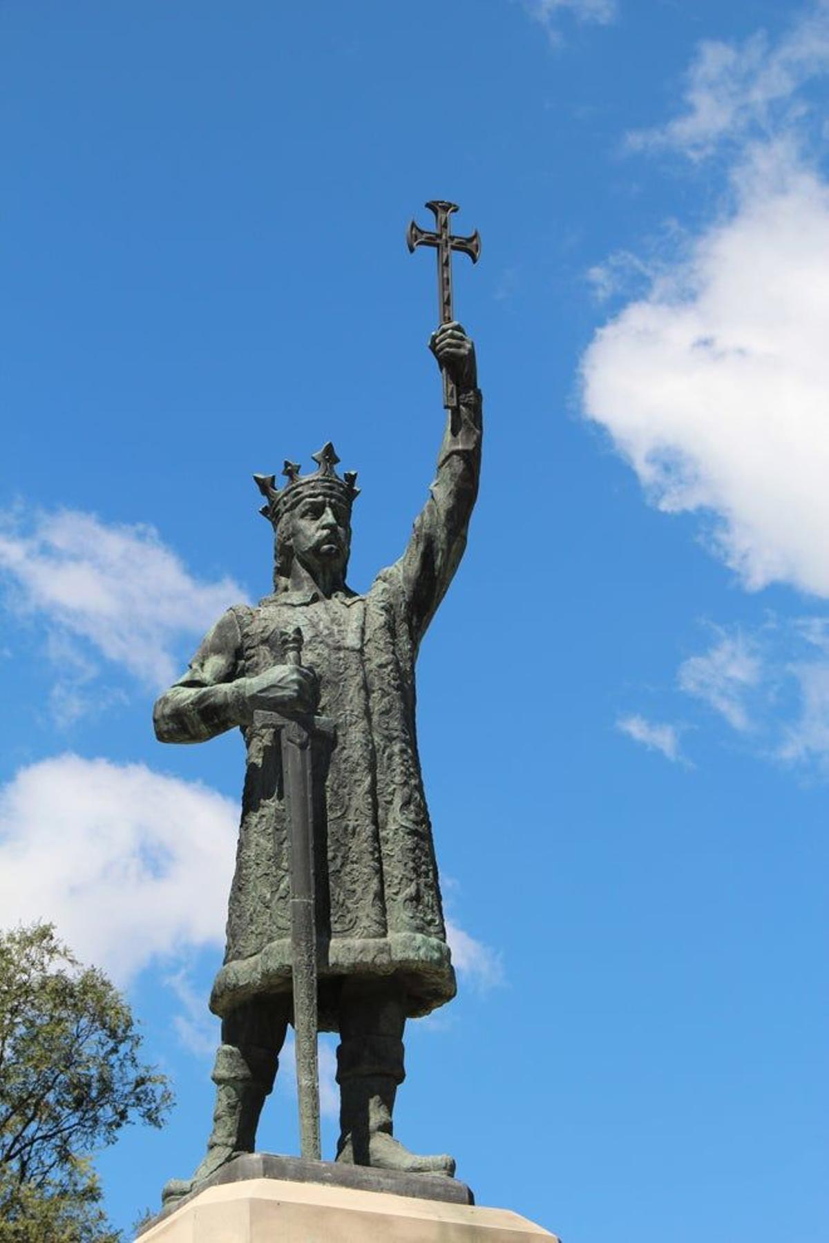 Estatua de Stefan III