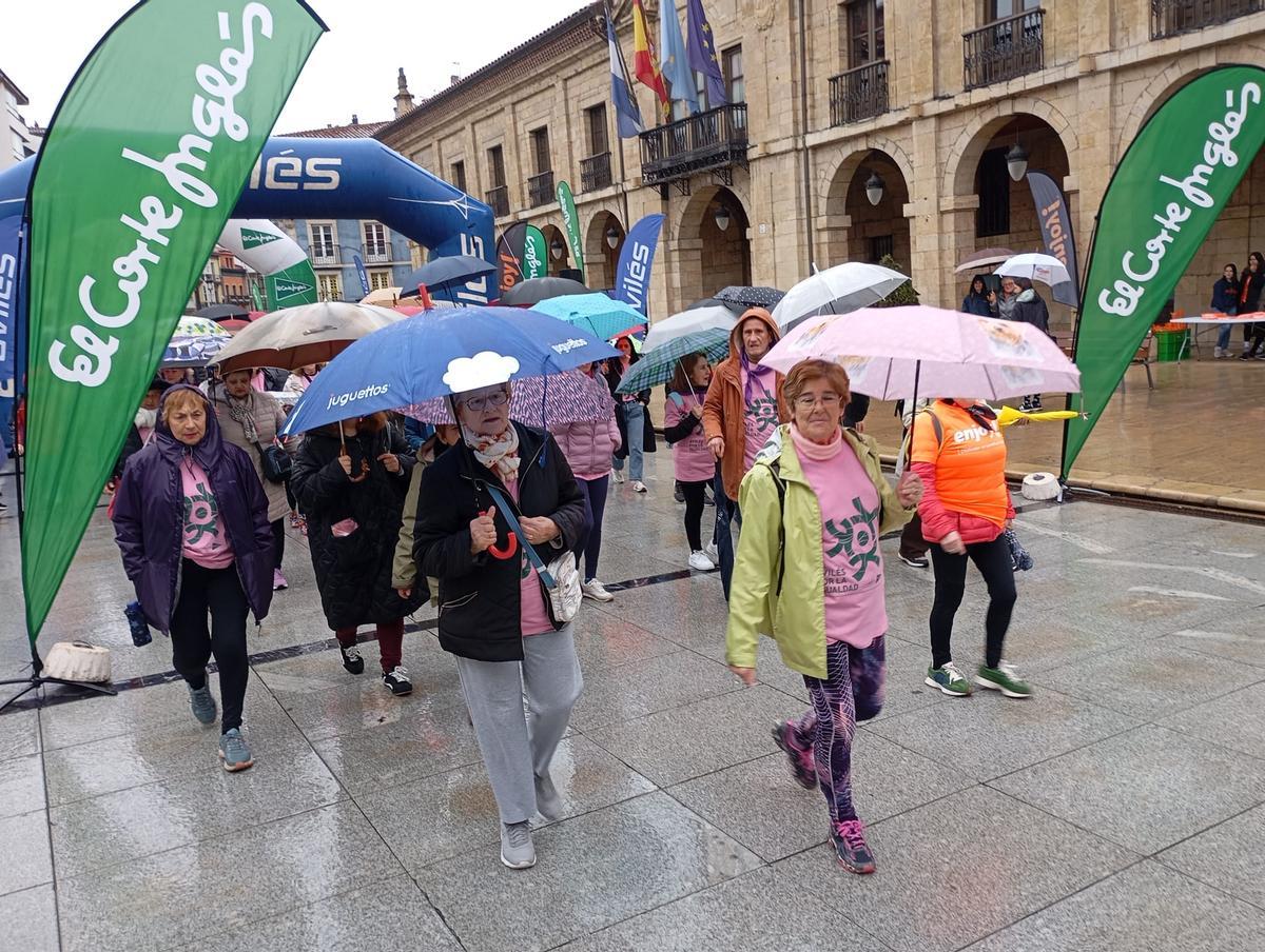 Avilés se moja por la Igualdad: así fue la marcha del 8M de este sábado