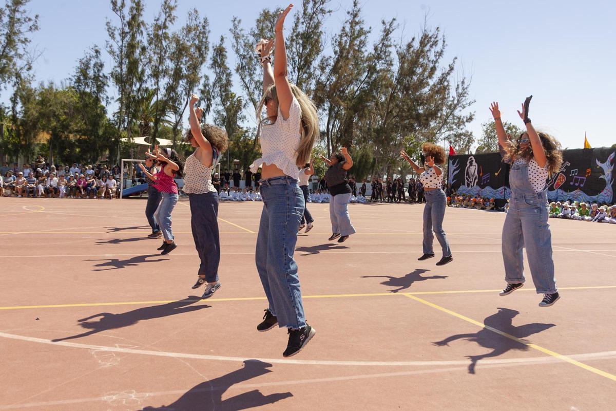 MADRES en la XXX Olimpiadas del Colegio Arenas Internacional MADRES en la XXX Olimpiadas del Colegio Arenas Internacional