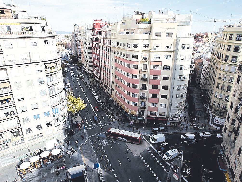 Peatonalización de la Plaza del Mercat al final de la Avenida del Oeste