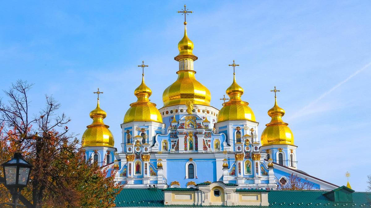 Lugares como el Monasterio de San Miguel podrían entrar a una lista que se alarga cada día de guerra