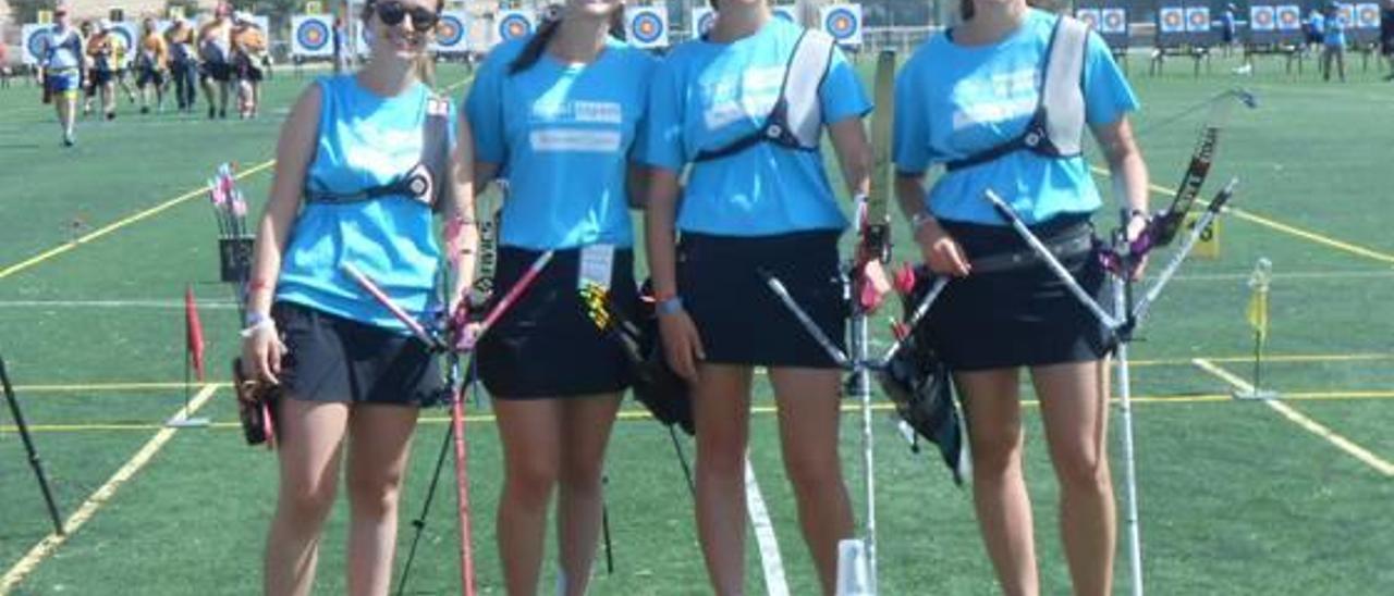 Representantes del club de tiro con arco de Almussafes.