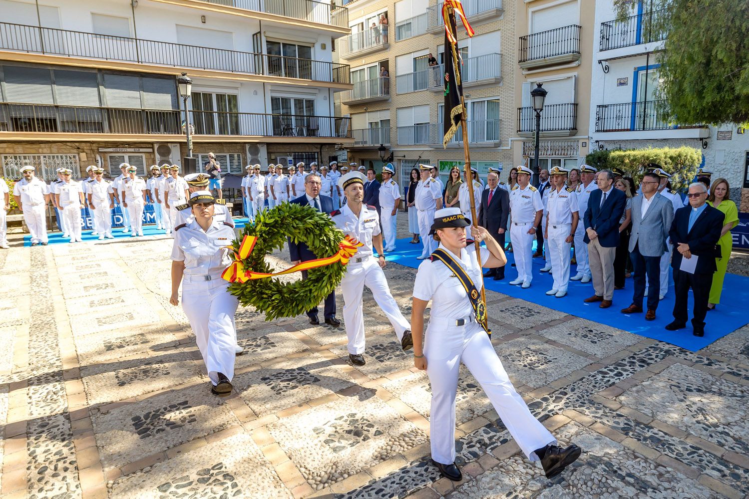 Benidorm rinde un sentido homenaje a los Caídos en el Mar y al Arma Submarina