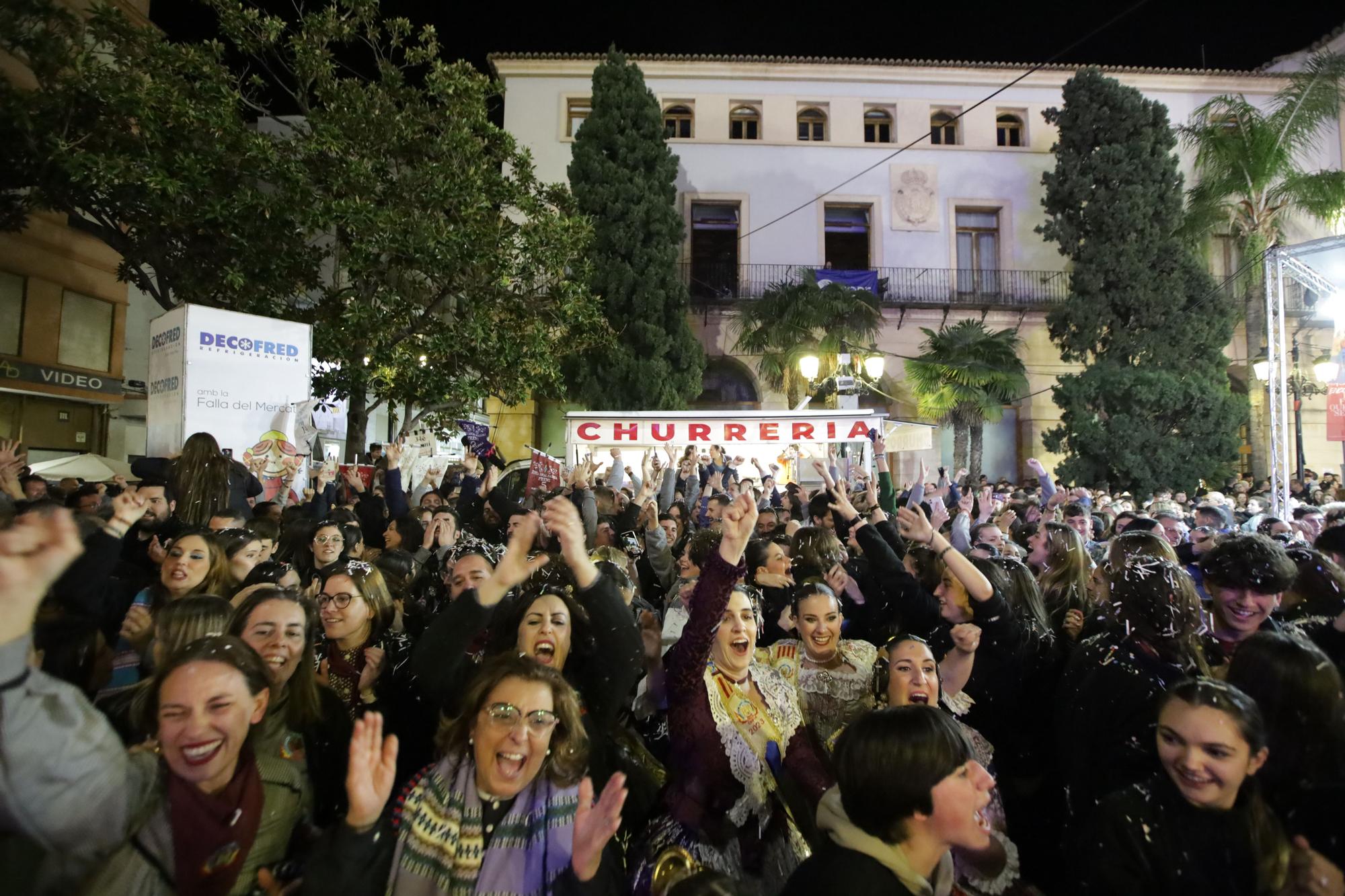 Todas las fotos de la entrega de premios falleros de Gandia