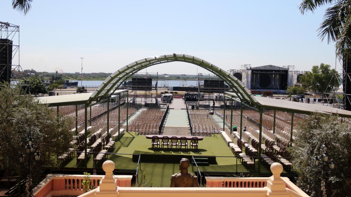 Preparativos para la juramentación de Peña en Paraguay.