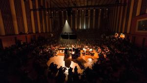 La sala principal de la Funkhaus acoge multitud de conciertos, como este de Nils Frahm.