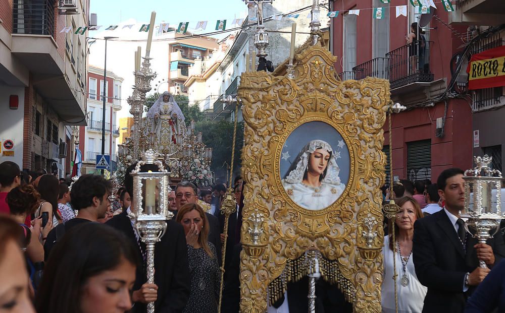 La Victoria renueva sus votos con el Rocío en Pentecostés