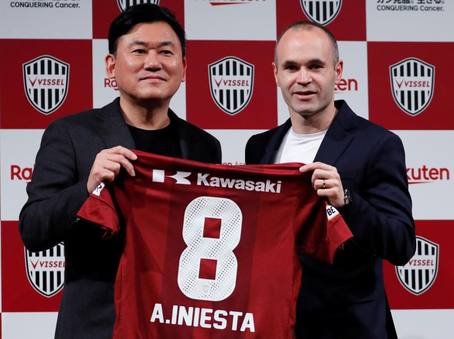 Presentació d'Andrés Iniesta amb el Vissel Kobe