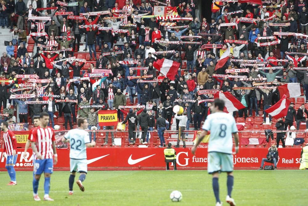 El partido entre el Real Sporting y el Numancia, en imágenes
