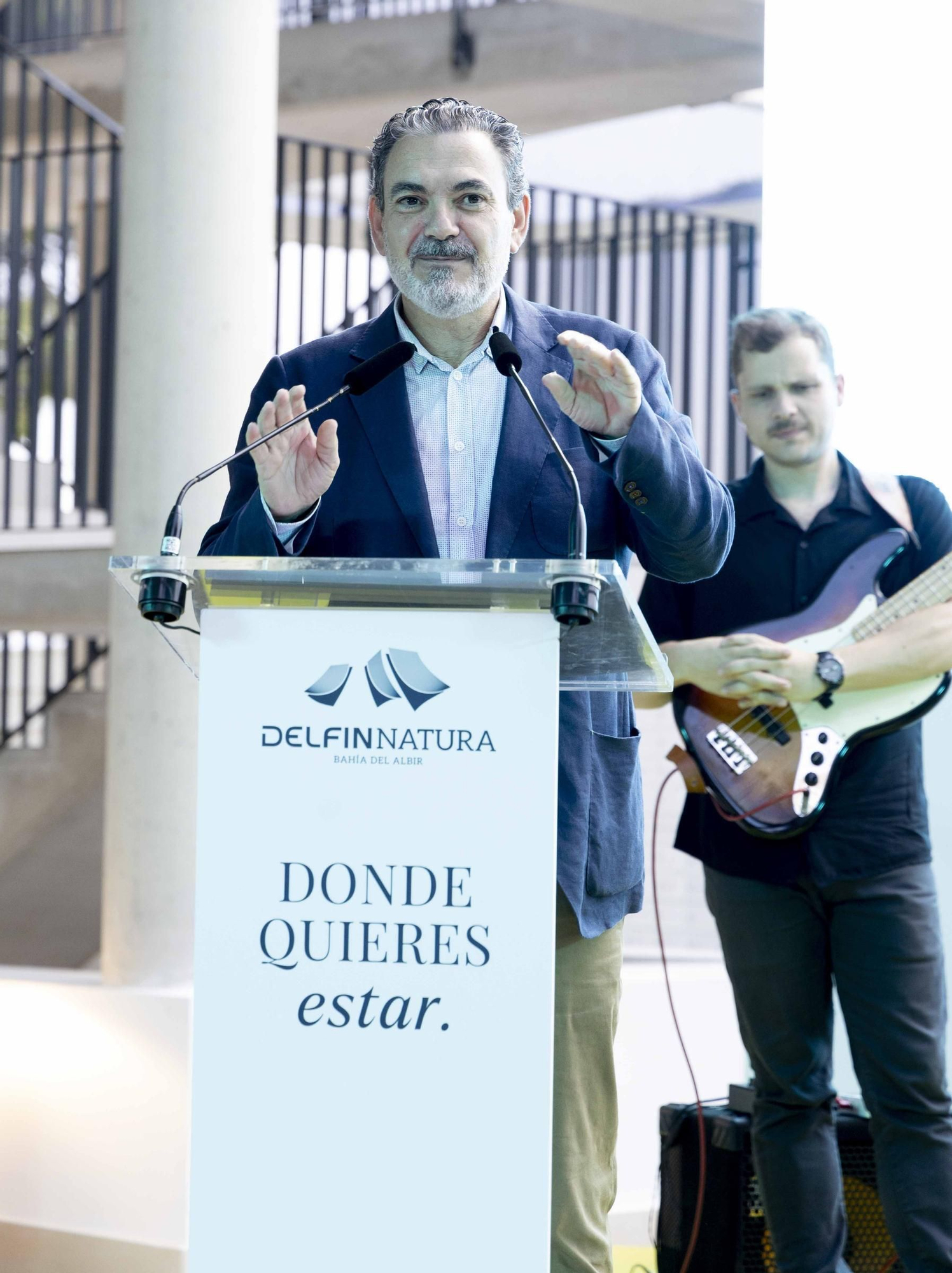 Espectacular inauguración de Delfin Natura en El Albir