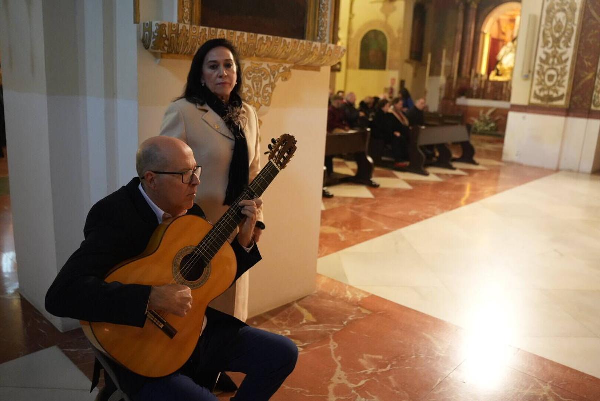 Córdoba Misa por ANTONIO FERNÁNDEZ DÍAZ “FOSFORITO” de su peña