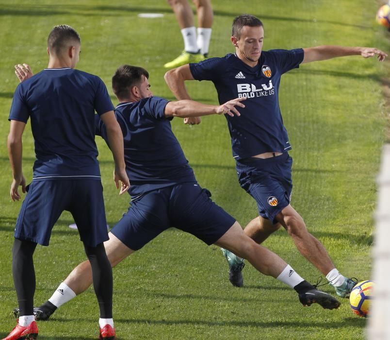 El Valencia CF prepara el partido contra el Legané