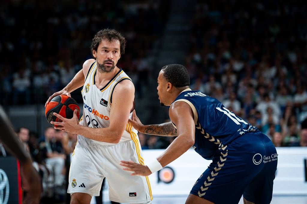 Las imágenes del Real Murcia-UCAM Murcia, primer partido de la final de la ACB