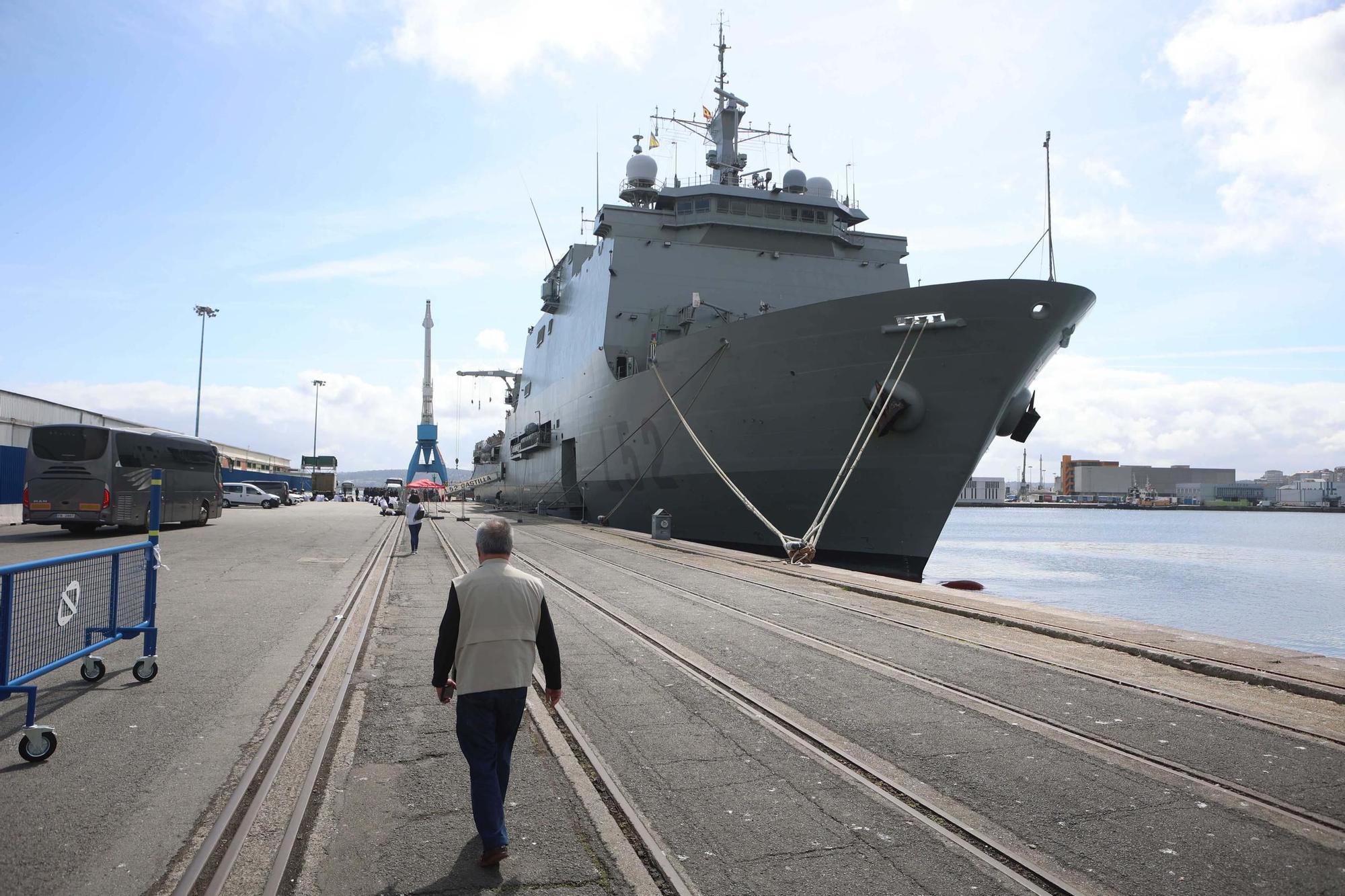 A bordo del buque 'Castilla' de la Armada Española