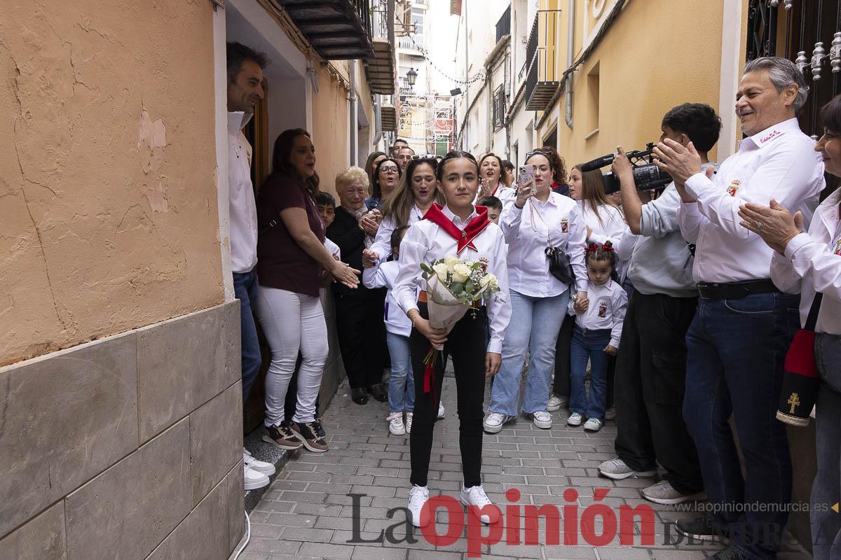 La lluvia no impidió que miles de personas tomaran Caravaca en el ‘Día del Pañuelo’ La lluvia no impidió que miles de personas tomaran Caravaca en el ‘Día del Pañuelo’