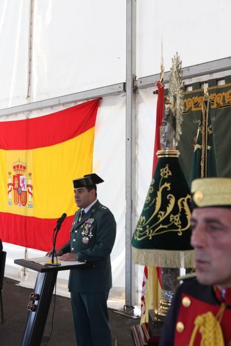 Actos del Día de la Hispanidad en la comandancia de la Guardia Civil de Gijón