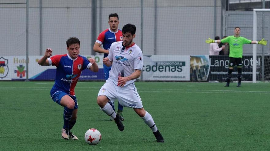 El Langreo se enfrenta al Náxara riojano en la lucha por subir a Segunda B