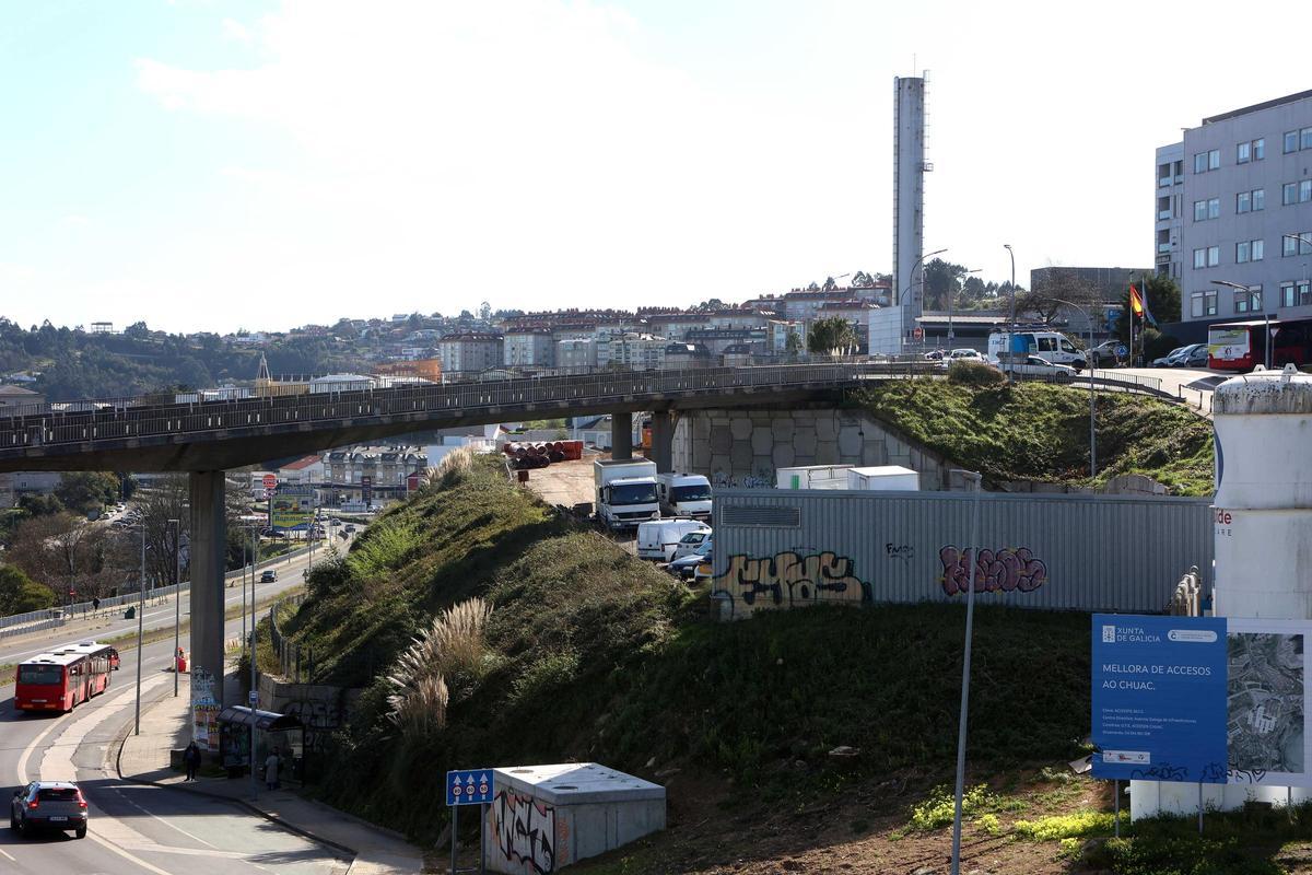 El viaducto de acceso al Chuac cuya demolición obligará a cortar A Pasaxe en Semana Santa.