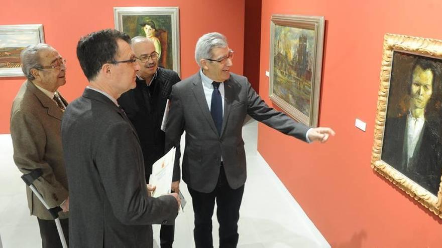 Cerca de una treintena de cuadros de las escuelas de París y Madrid completan la muestra.