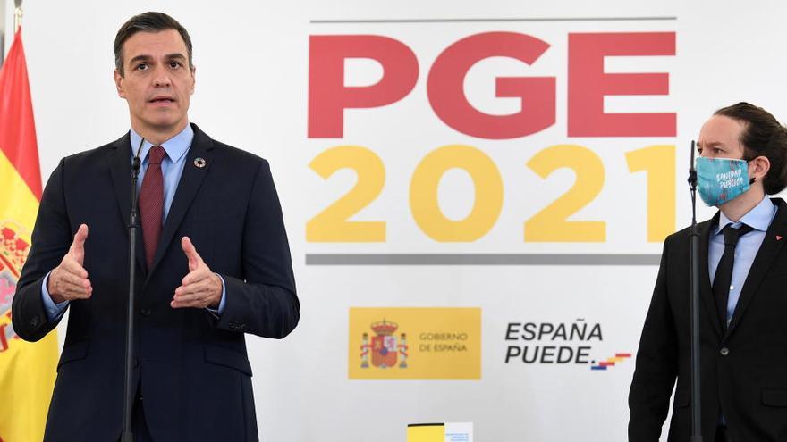 El presidente del Gobierno, Pedro Sánchez, junto al vicepresidente Pablo Iglesias.