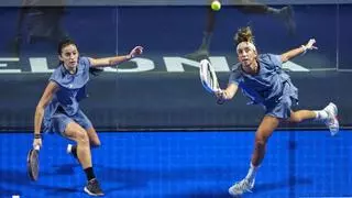 Bea González y Claudia Fernández se coronan en un Sant Jordi abarrotado
