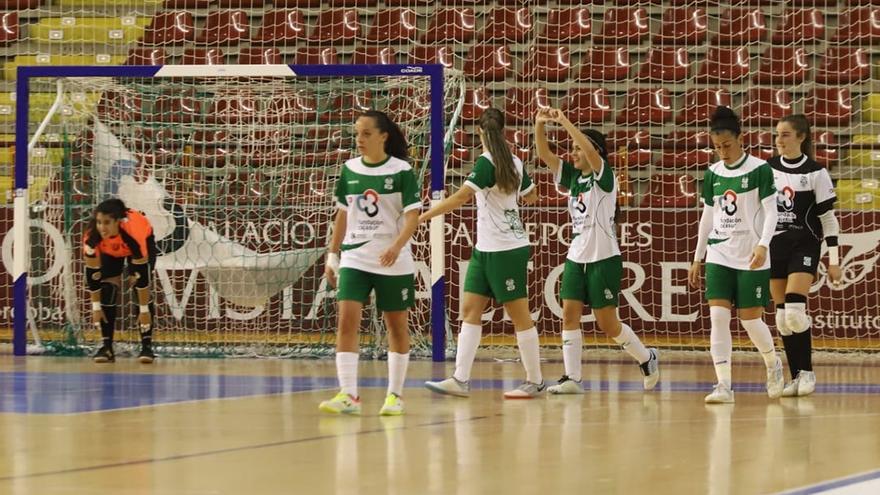 Jugadoras del Cajasur Deportivo Córdoba celegran un gol en la Copa ante el Torcal en Vista Alegre.